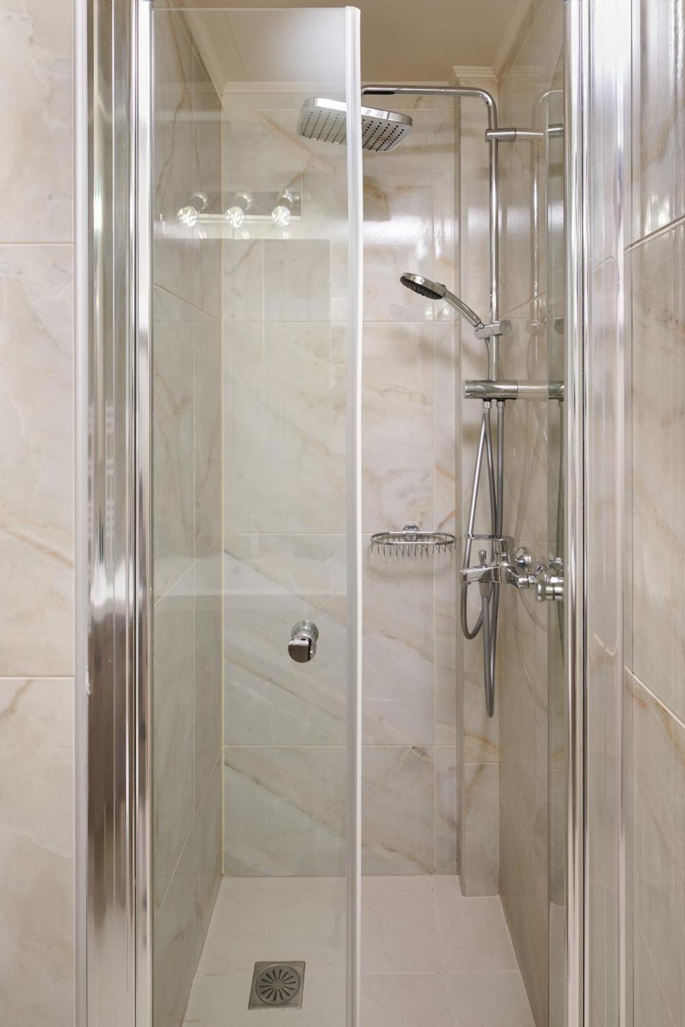 Rastoni Athens Suites Near Acropolis Bagian luar foto